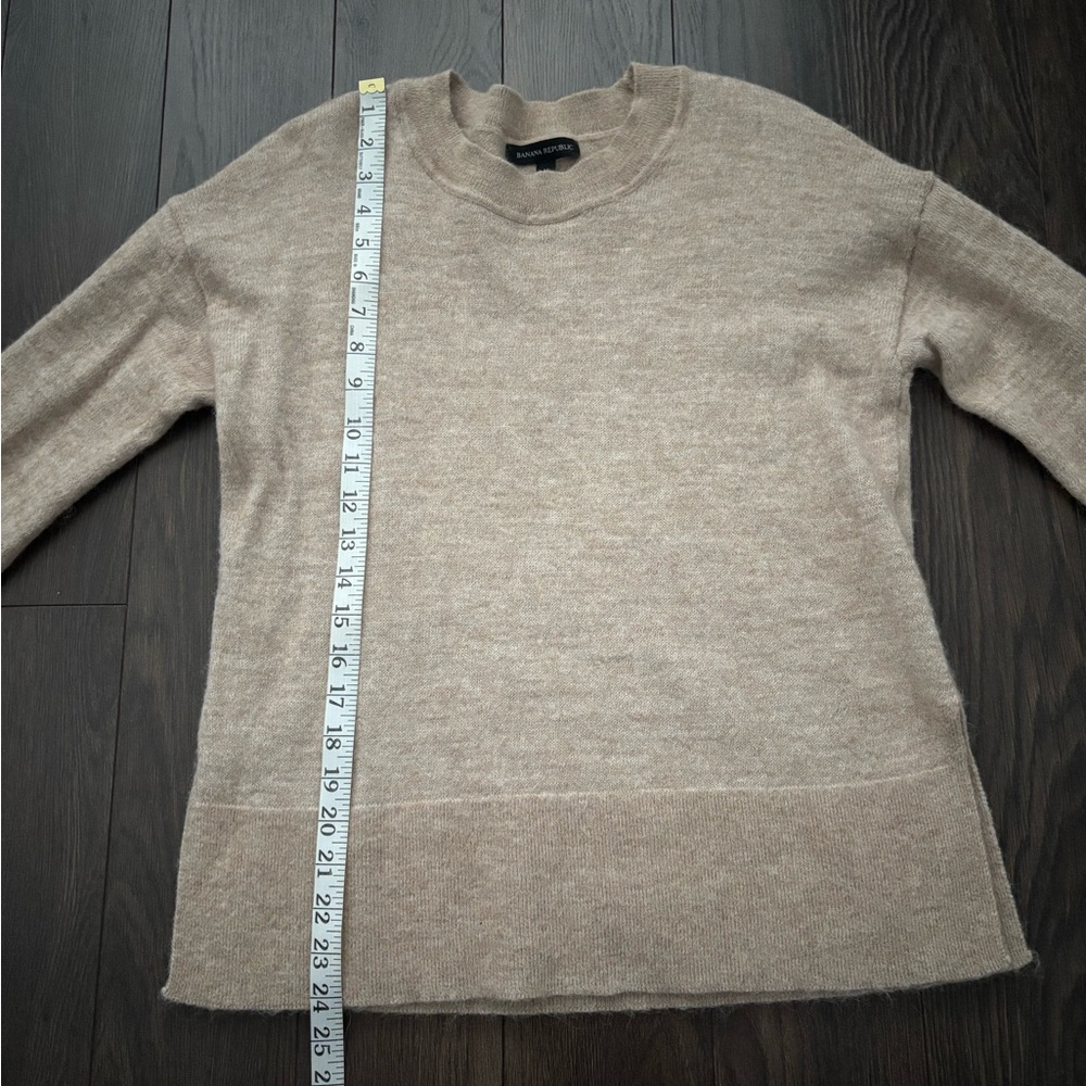 BANANA REPUBLIC Brushed Knit Sweater Medium - Picture 9 of 11